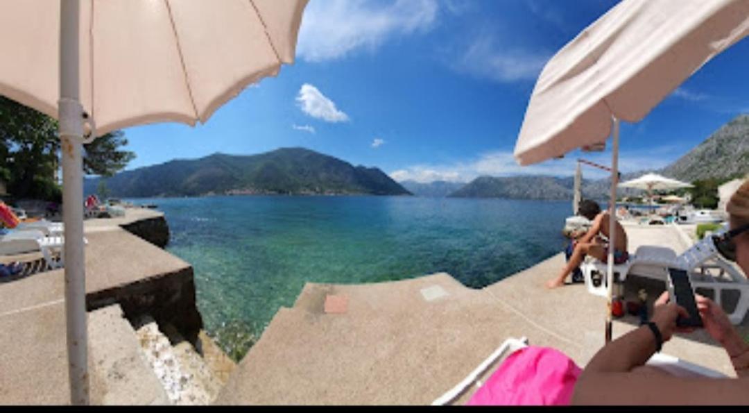 Apartment Jovan2,On The Beach With Free Wi-Fi Kotor Ruang foto