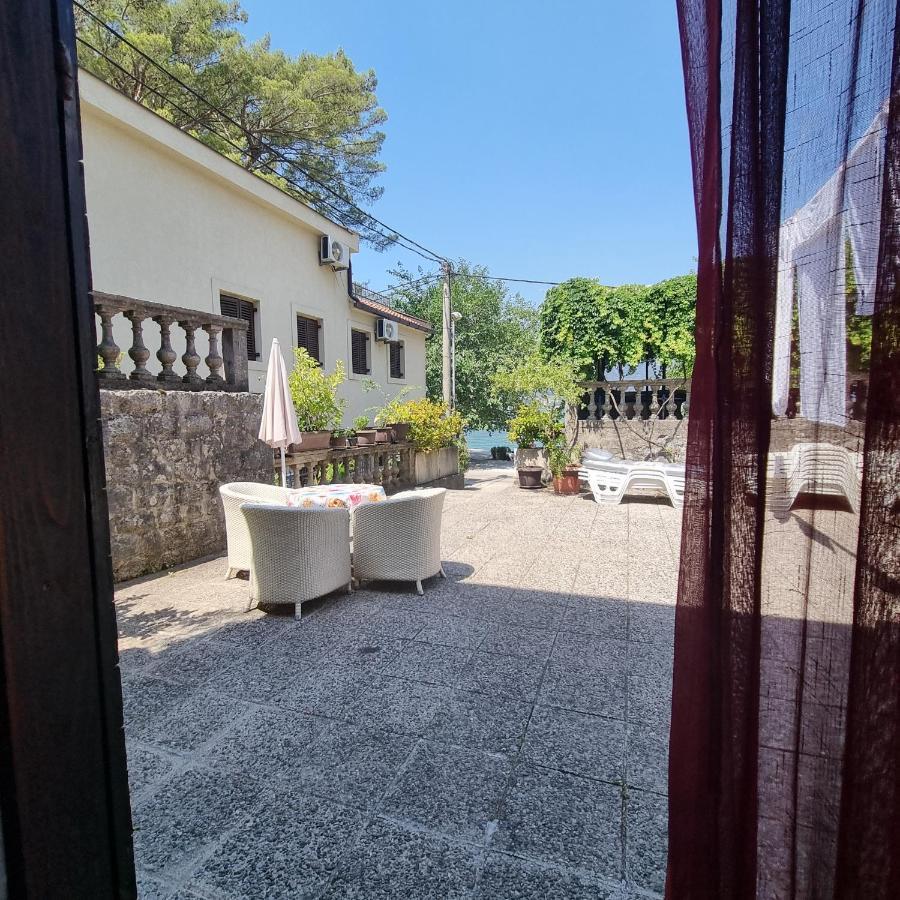 Apartment Jovan2,On The Beach With Free Wi-Fi Kotor Bagian luar foto